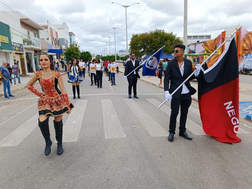 IMG_20220907_103144-867x650 Confira imagens do desfile cívico da Independência na manhã desta quarta-feira em Monteiro