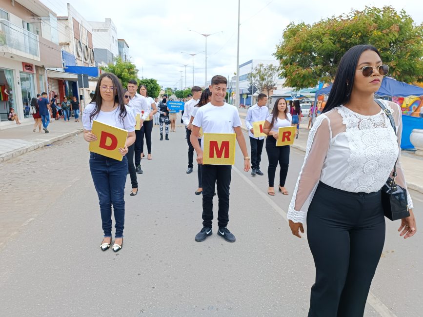 IMG_20220907_103209-867x650 Confira imagens do desfile cívico da Independência na manhã desta quarta-feira em Monteiro