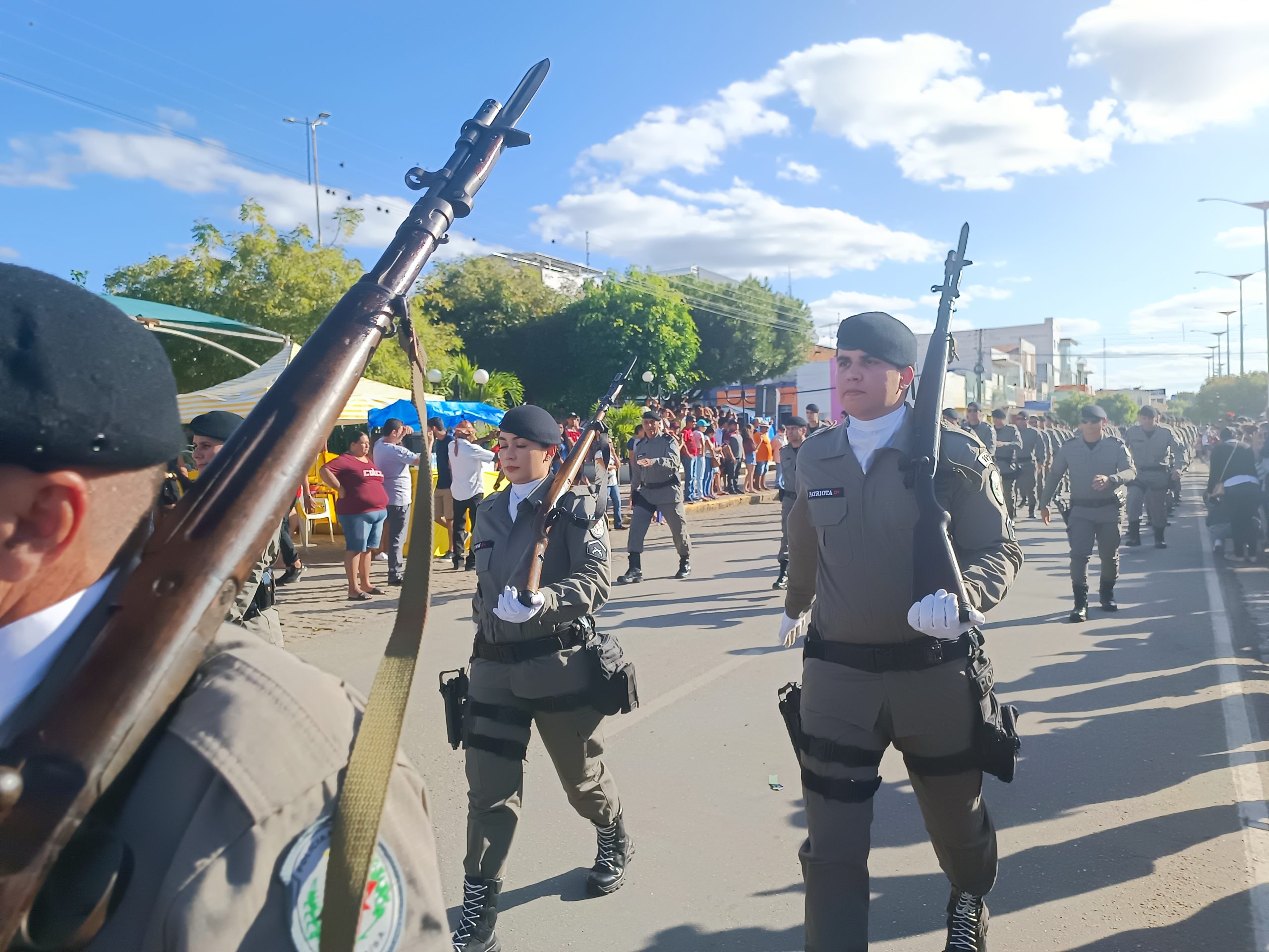 IMG_20220907_153449-scaled 7 de Setembro em Monteiro: desfile do 11º Batalhão de Polícia Militar marca comemoração da Independência 