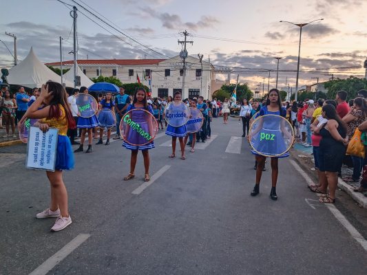 IMG_20220907_172535-533x400 Confira imagens do desfile cívico da Independência em Monteiro
