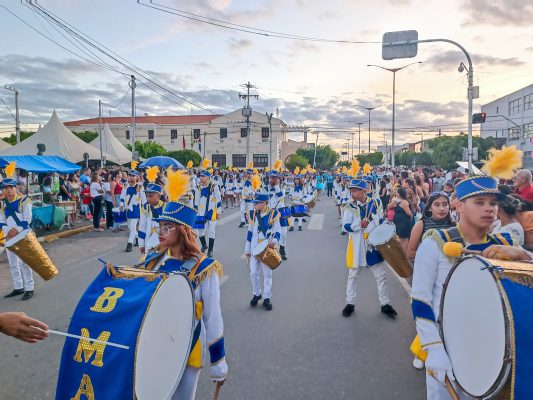 IMG_20220907_172724-533x400 Confira imagens do desfile cívico da Independência em Monteiro