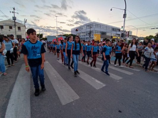 IMG_20220907_173108-532x400 Confira imagens do desfile cívico da Independência em Monteiro