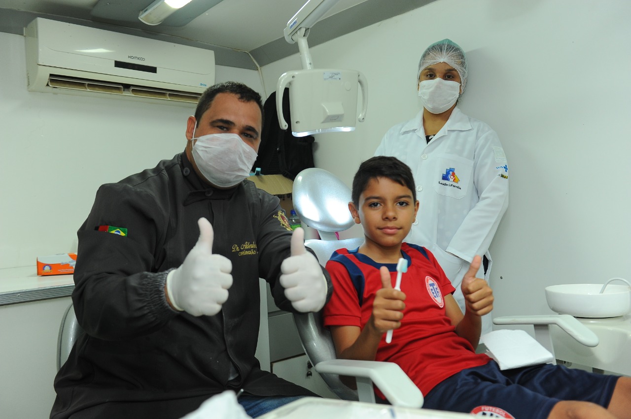 carro-odontologico Secretaria de Saúde de Monteiro realiza Feira de Saúde na comunidade de Santa Catarina