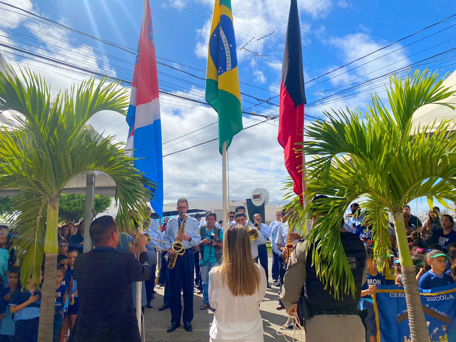 h16 Hasteamento das Bandeiras marcam abertura da Semana da Pátria em Monteiro