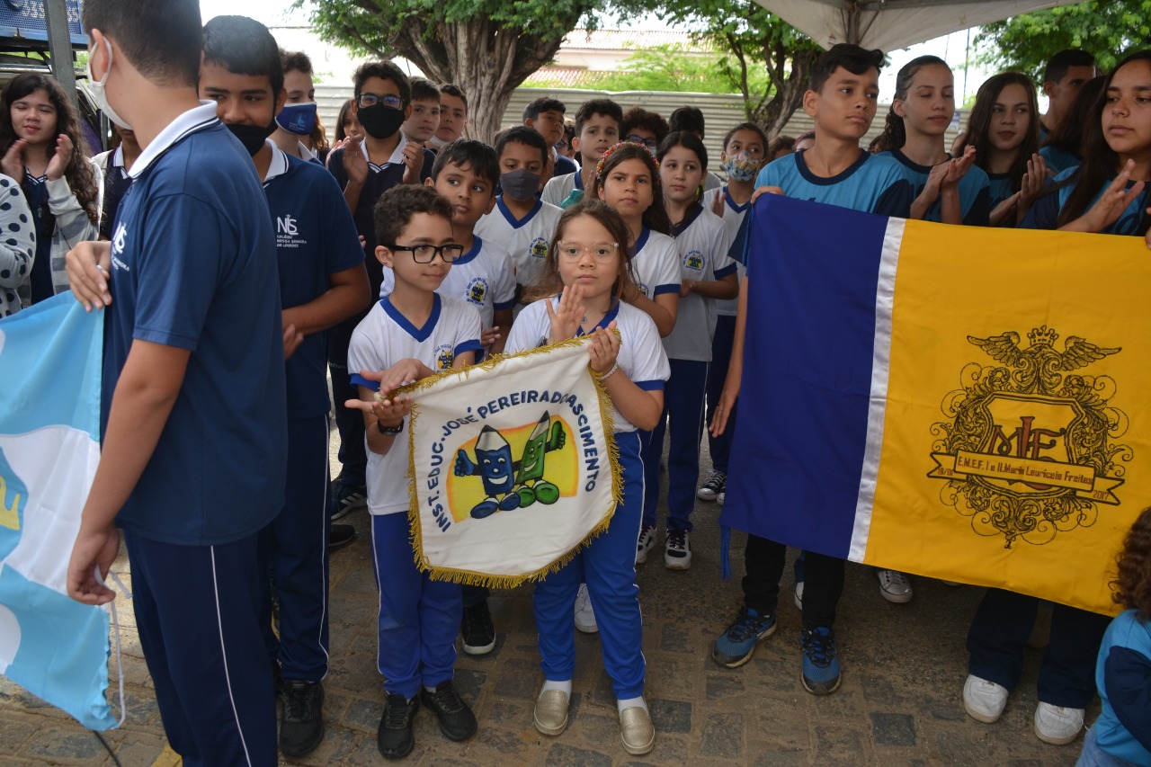 h7 Hasteamento das Bandeiras marcam abertura da Semana da Pátria em Monteiro
