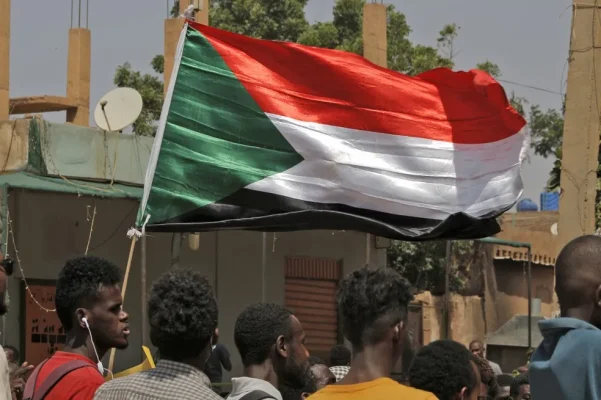 000-32lc626-601x400 150 pessoas morrem em dois dias de confrontos tribais no Sudão