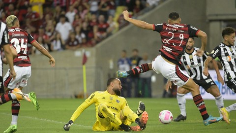 2-1- Cebolinha marca de cabeça e Flamengo vence o Atlético-MG
