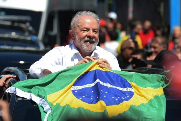 35771872-601x400 Lula é eleito presidente do Brasil 12 anos após deixar o poder