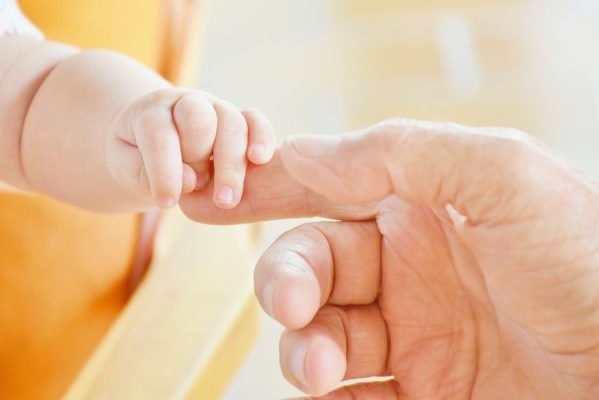 baby-bebe_pixabay-599x400 Paraíba aguarda Ministério da Saúde definir distribuição de doses para iniciar vacinação contra Covid-19 em bebês