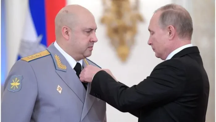 thumbnail-image001-12--700x394 Quem é Sergei Surovikin, o general russo 'implacável' que agora comanda ofensiva na Ucrânia