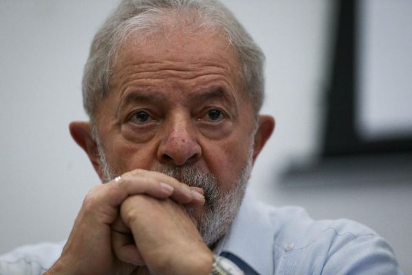 17jan2020-reuniao-do-diretorio-nacional-do-pt-com-a-presenca-de-lula-e-dilma-1581552501735_v2_1920x1279-599x400 Desafios de Lula no Orçamento chegam a R$ 175 bilhões
