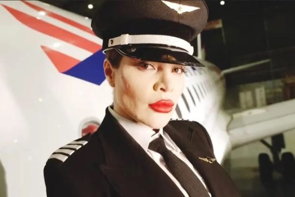 aviao-da-farofa-da-gkay-599x400 Evento de milhões: Farofa da Gkay tem avião fretado para influencers e show de Anitta