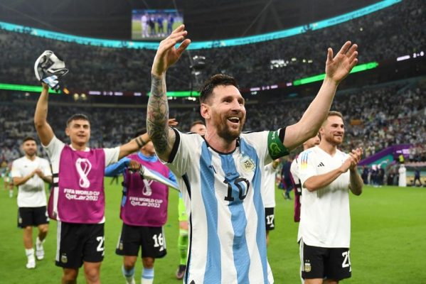 selecao_argentina_foto_twitter-599x400 Com gol de Messi, Argentina vence o México por 2 a 0 e se mantém viva na Copa do Mundo