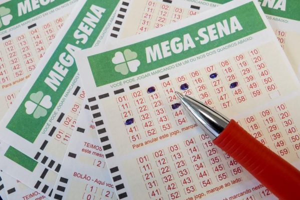 megasena-599x400 Mega-Sena, concurso 2.547: ninguém acerta as seis dezenas e prêmio acumula em R$ 135 milhões