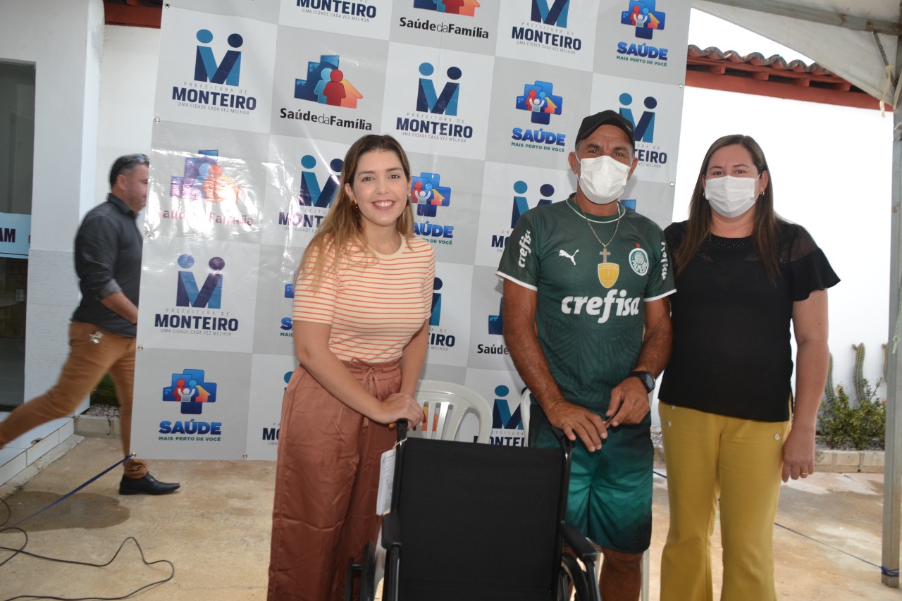 orteses-14 Secretaria de Saúde de Monteiro entrega órteses como cadeira de rodas e de banho para pacientes