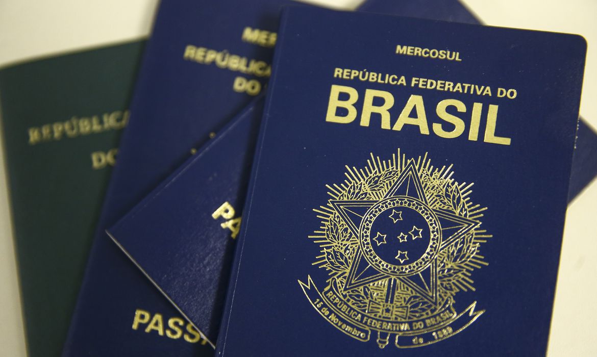 passaporte-brasileiro_mcamgo_abr_140220221818-6 Polícia Federal anuncia normalização na emissão de passaportes