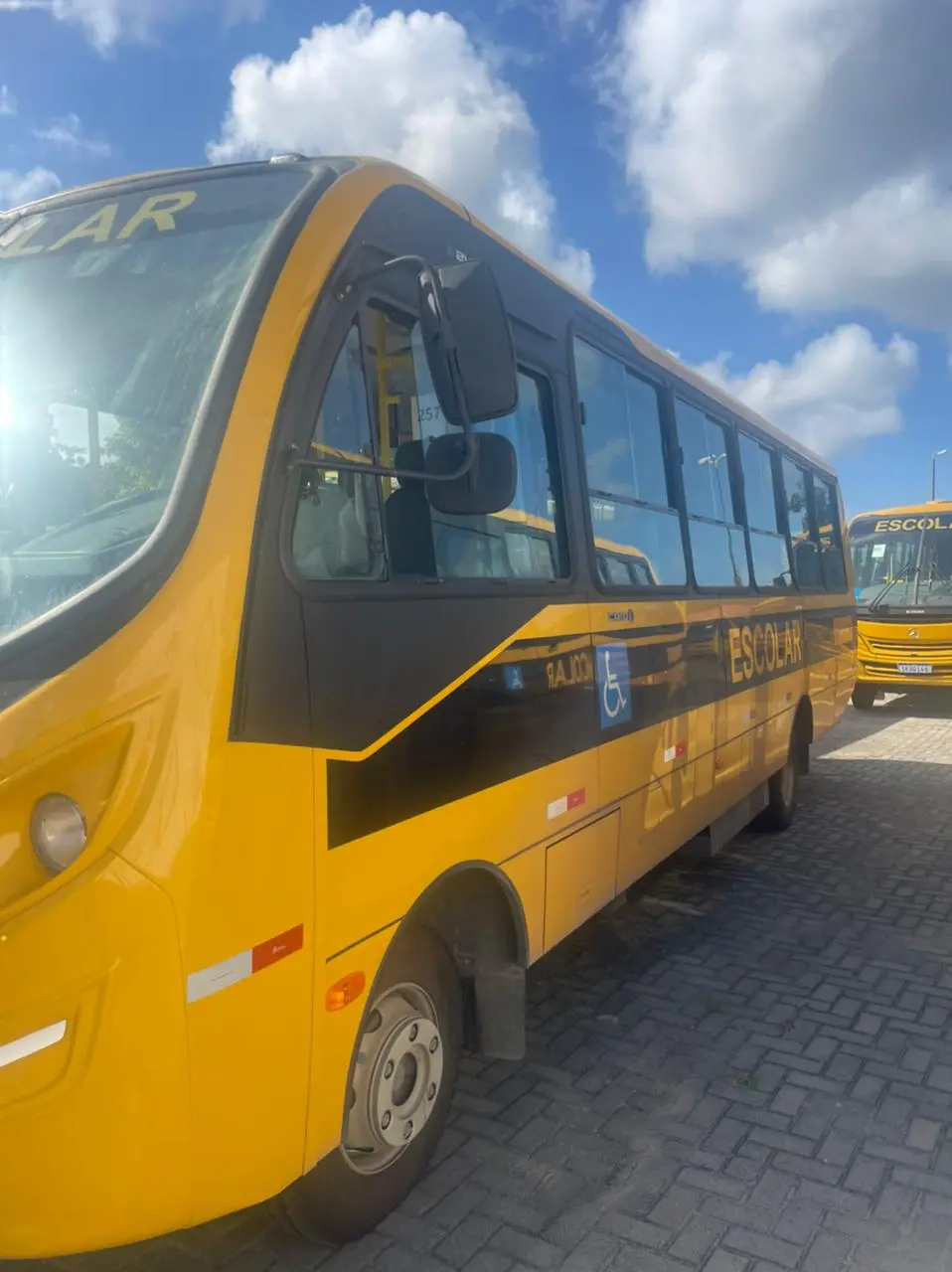 CB921FEE-F11A-4DBC-AE11-3B9181CB0C4C Prefeito Márcio Leite consegue mais um ônibus para educação de São João do Tigre
