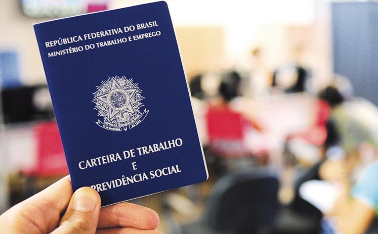 Sine-Carteira-de-Trabalho-Foto-Agencia-Brasil Churrascaria oferece oportunidades de emprego em Monteiro