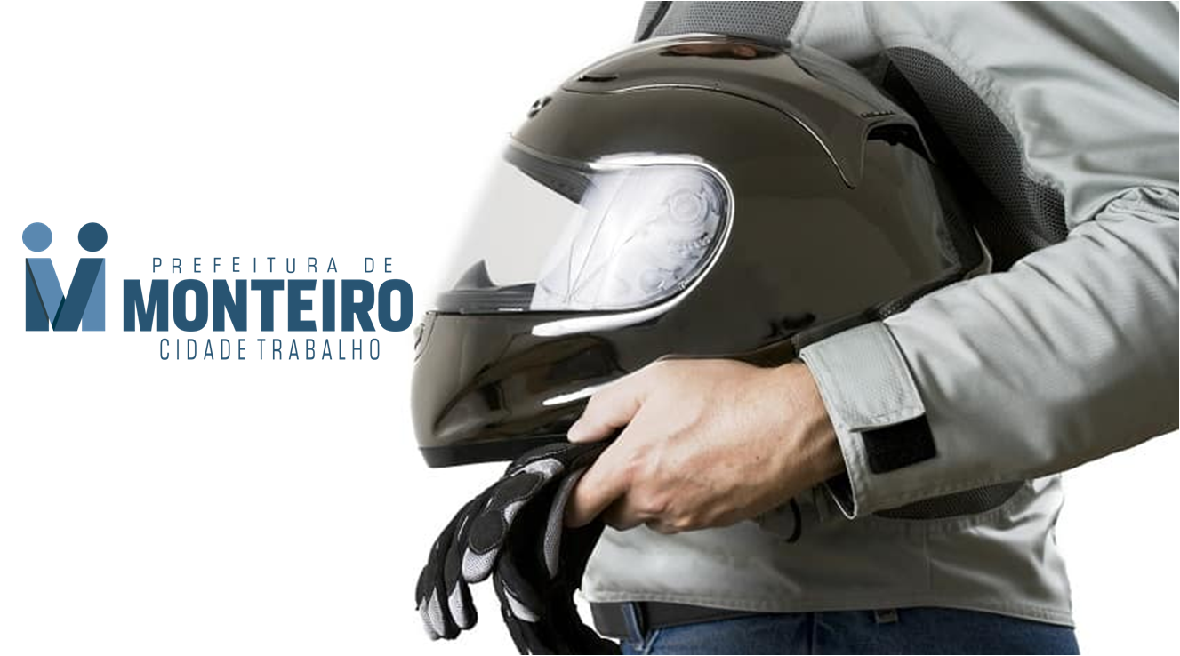 capacete Ação educativa da Montran conscientiza população sobre o uso do capacete
