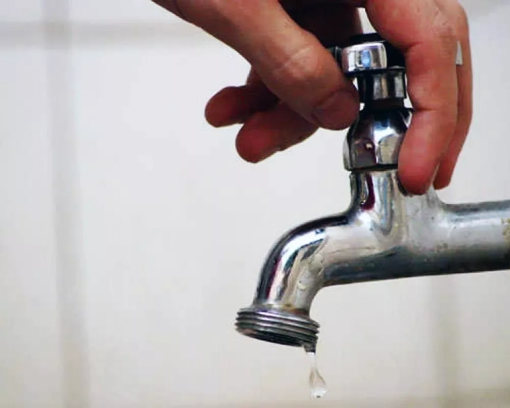 fornecimento-de-agua-em-itatiaia-divulgacao-pmi Moradores reclamam de falta d'água em vários bairros de Monteiro