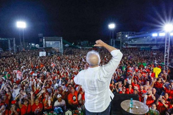 lula-ato-campina-grande-paraiba-599x400 Lula deverá visitar Paraíba em março após ausência desde o período eleitoral