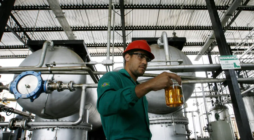 tagreuters.com2022binary_LYNXMPEI6L0KZ-FILEDIMAGE Petrobras anuncia redução de 8,8% no preço do diesel para distribuidoras
