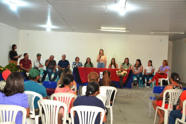 Compra-Direta-_-PNAE-17-600x400 Em Monteiro: Agricultores Familiares têm sua primeira reunião sobre o Compra Direta
