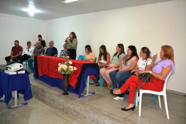 Compra-Direta-_-PNAE-3-600x400 Em Monteiro: Agricultores Familiares têm sua primeira reunião sobre o Compra Direta