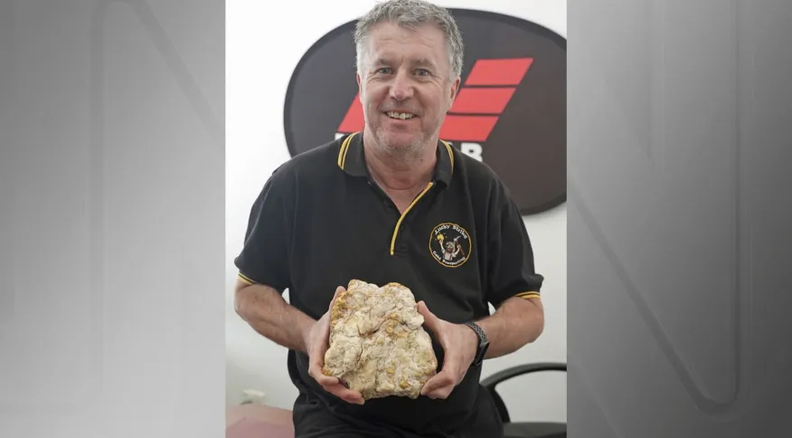 Design-sem-nome-16 Garimpeiro amador encontra enorme pepita de ouro na Austrália que vale mais de R$ 800 mil