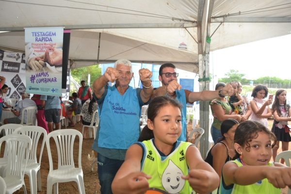 Feira-da-Saude-23-600x400 Programa Feira de Saúde na Comunidade é sucesso de participação em Monteiro
