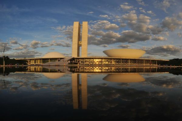 congresso_nacional_agencia_brasil-599x400 Câmara pode votar urgência do PL das fake news nesta semana