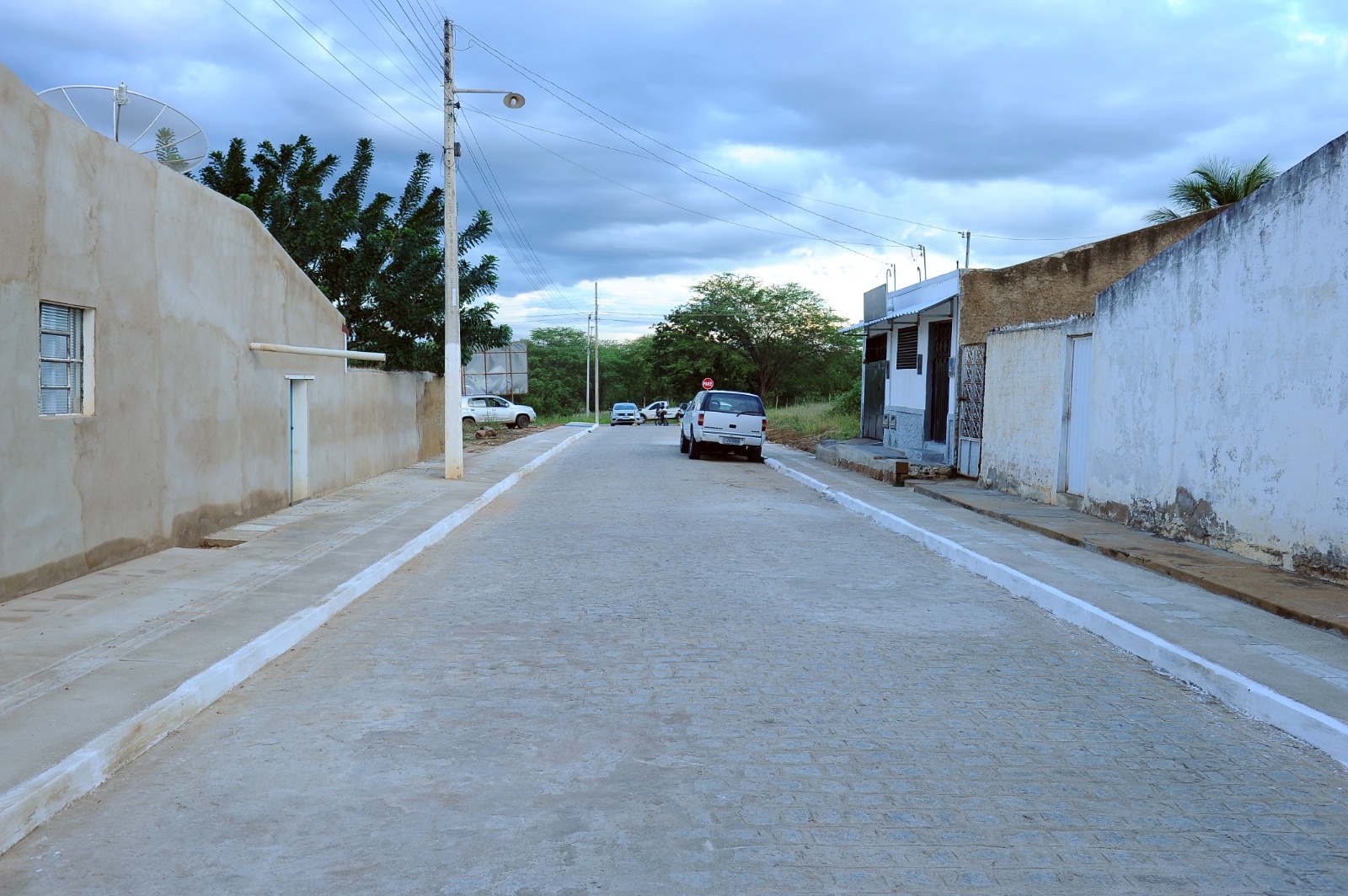 Pavimentacao-3 Cidade Trabalho: Prefeita Anna Lorena entrega mais uma rua pavimentada em Monteiro