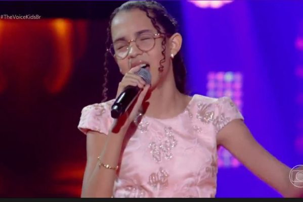 geysian-599x400 Paraibana canta 'Amor abusivo' nas audições às cegas do The Voice Kids, mas nenhuma cadeira vira