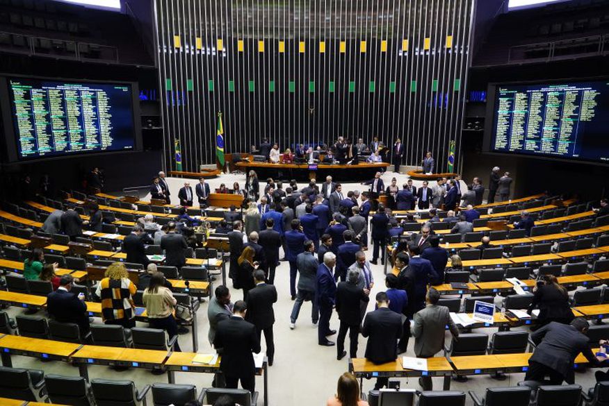 plenario_camarafederal Maioria dos deputados paraibanos vota a favor do texto-base do projeto do arcabouço fiscal