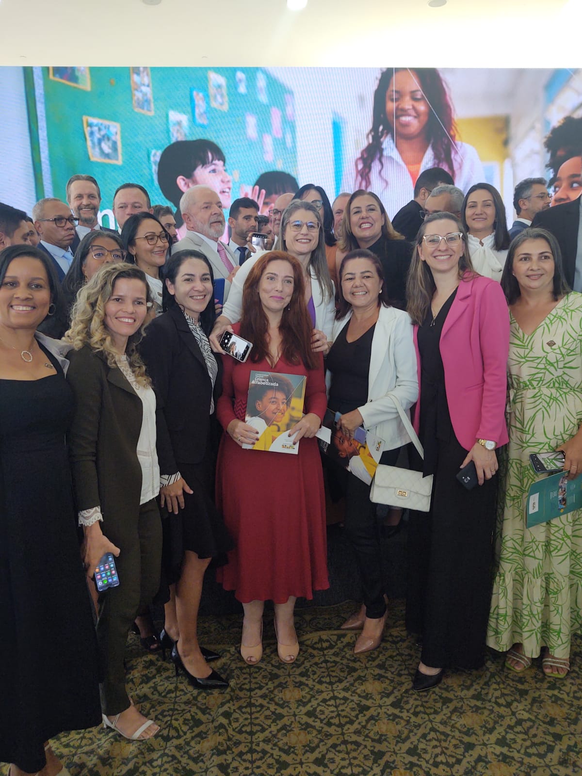 Compromisso-Nacional-Crianca-Alfabetizada-2-1 Professora representa município de Monteiro no lançamento do Compromisso Nacional 'Criança Alfabetizada'