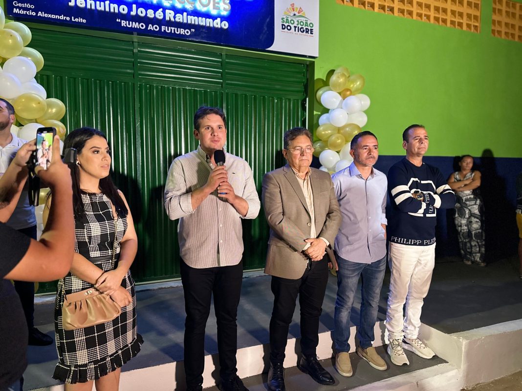 IMG_5673-scaled-1 Deputado Hugo Motta visita São João do Tigre e participa de inaugurações ao lado do prefeito Márcio Leite