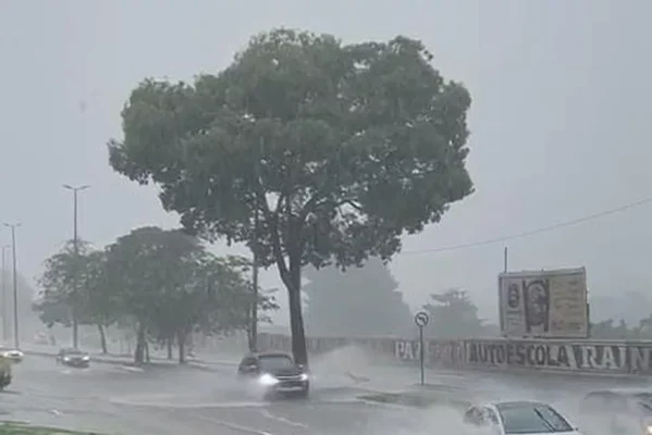 chuvajoaopessoafotoemanuelleleite-jpeg-1-599x400 Inmet alerta para o risco de fortes chuvas em cidades da Paraíba