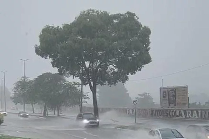 chuvajoaopessoafotoemanuelleleite-jpeg-1 Meteorologia prevê chuvas intensas em 117 cidades até a manhã deste sábado na Paraíba