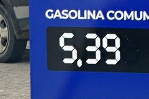 gasolinanovoaumento2-599x400 Novo aumento: postos já vendem gasolina a R$ 5,39 na Paraíba