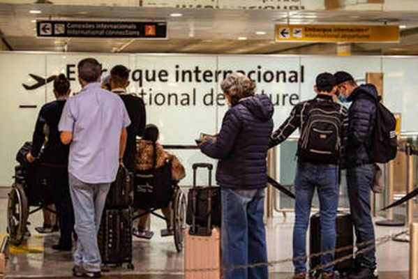 r7-aeroporto-internacional-de-cumbica-gru-sp-1500-09052022151348055-599x400 Brasil registra em quatro meses a entrada de 75% do total de turistas estrangeiros de 2022