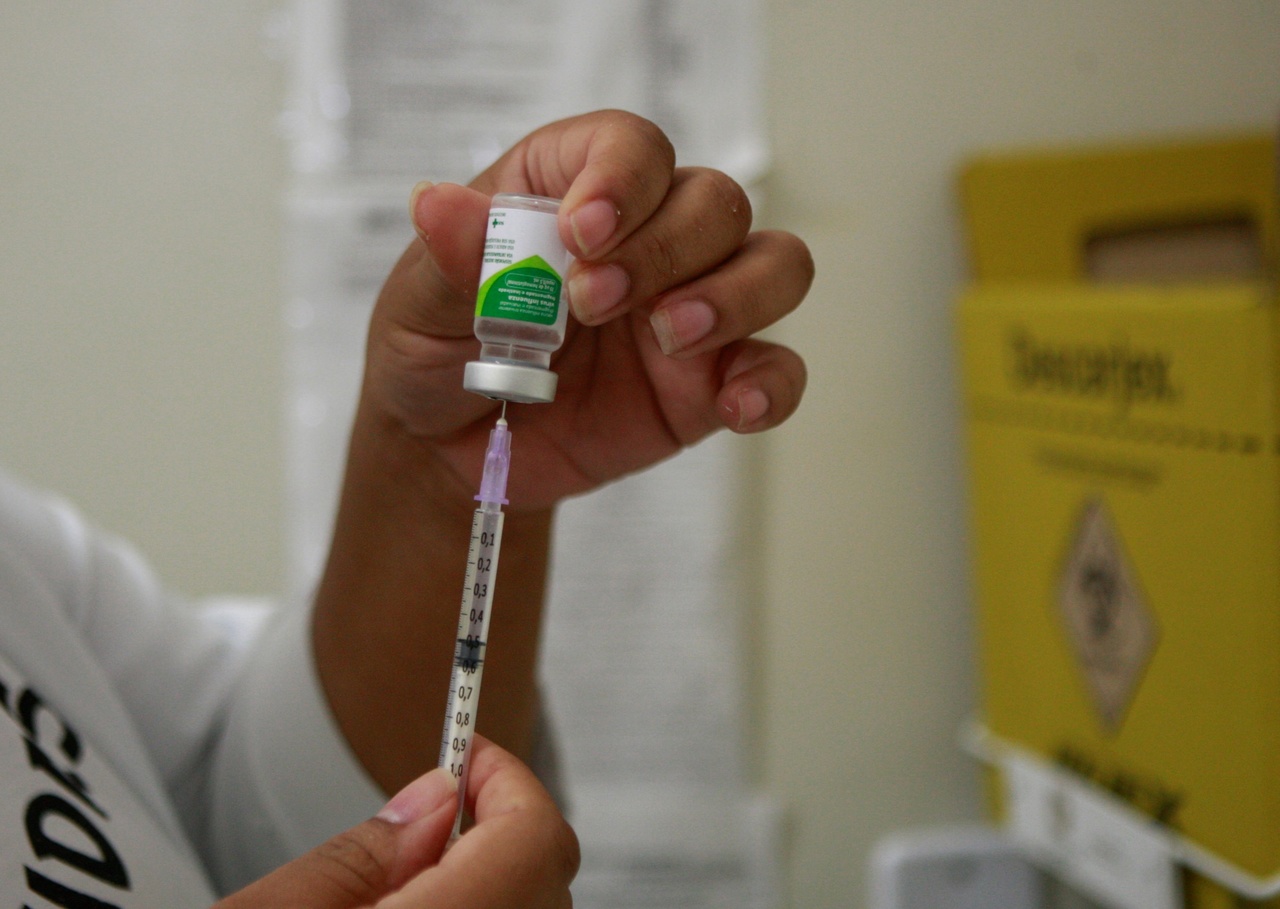 Campanha-de-Vacinacao-contra-a-gripe Secretaria de Saúde de Monteiro supera meta de 90% em vacinação contra a influenza