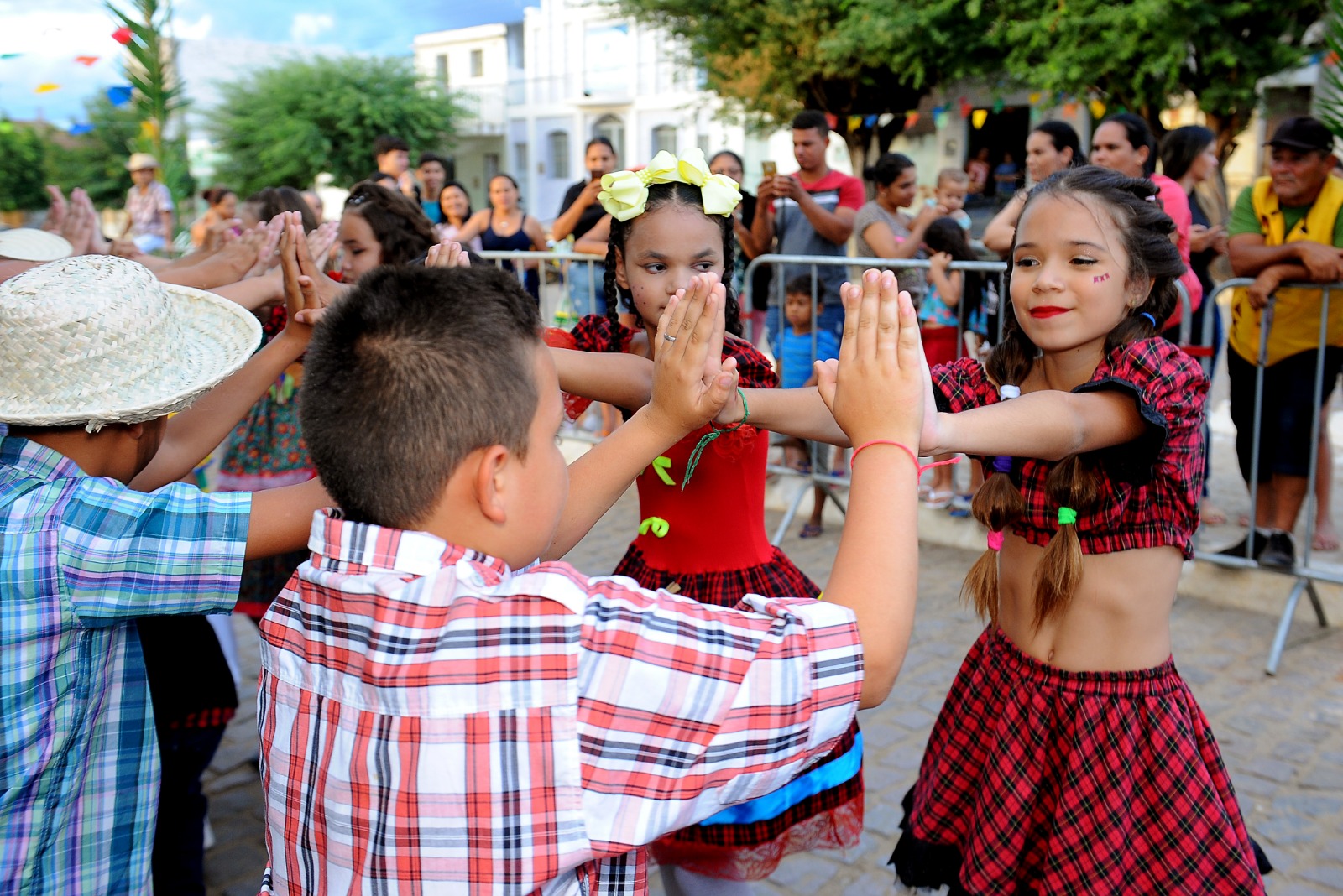 Festival-Quadrilhas-Escolares-1 Retorno às atividades: Festival de Quadrilhas movimenta comunidade escolar e atrai grande público