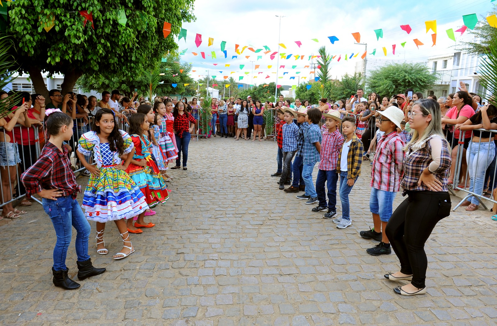 Festival-Quadrilhas-Escolares-5 Retorno às atividades: Festival de Quadrilhas movimenta comunidade escolar e atrai grande público