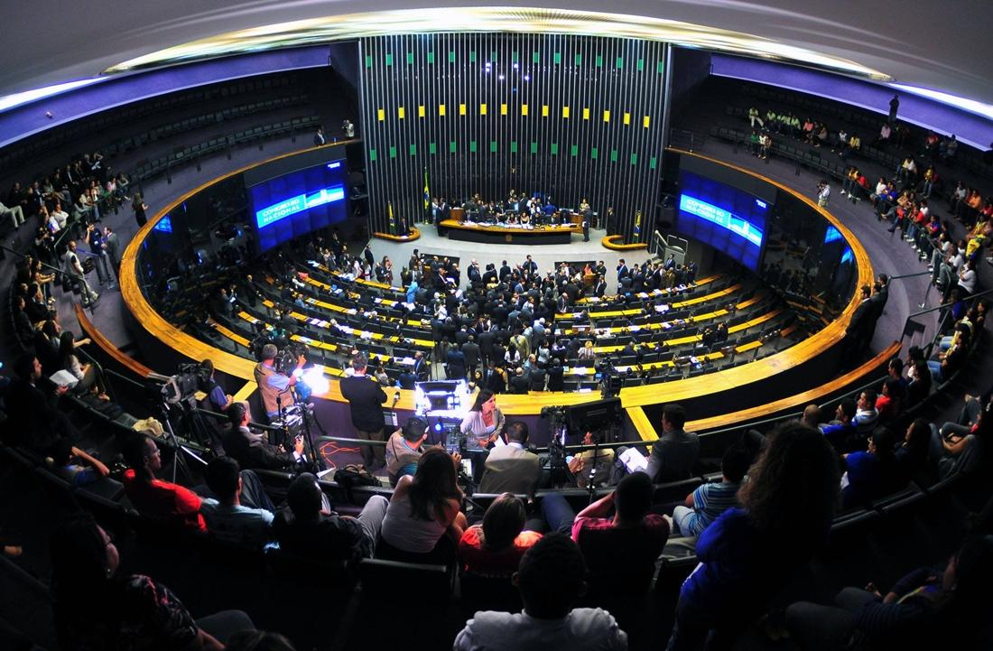 camara Câmara dos Deputados aprova texto-base da reforma tributária em 1º turno