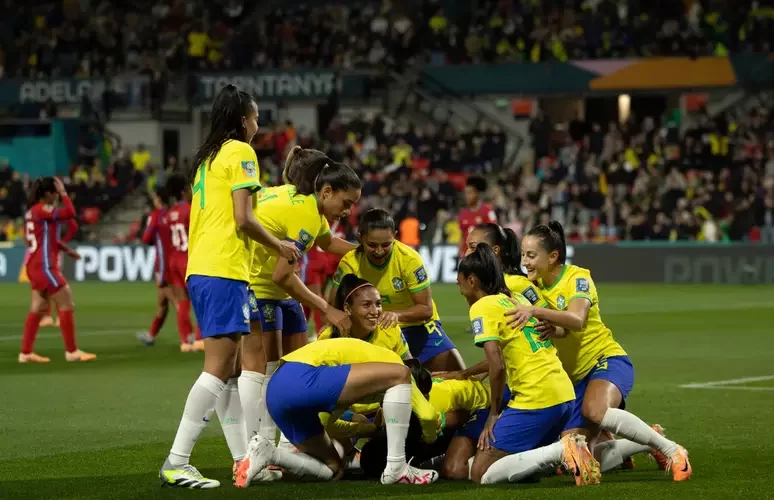 futbol-feminino-brasil Copa Feminina: Seleção Brasileira vence Panamá por 4 a 0, com Hat-Trick de Ary Borges
