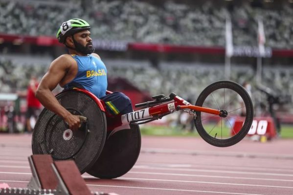 parre_foto_cpb-599x400 Paraibano Parré sobe ao pódio nos 100 metros para cadeirantes no Mundial Paralímpico de Paris