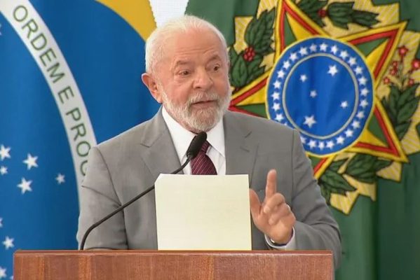 presidente_lula___foto_tv_brasil-599x400 Lula sugere criação programa de descontos para eletrodomésticos: “Se tá caro, vamos baratear”