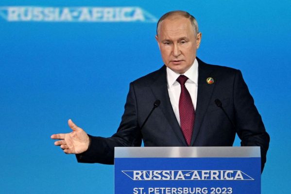 putin_foto-599x400 Putin diz que está estudando proposta africana para fim da guerra na Ucrânia