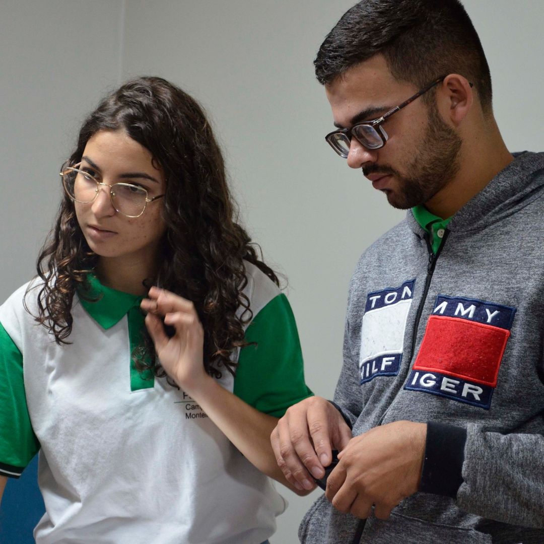 1801569194 Alunos do IFPB campus Monteiro escolhem armação para óculos, através do Programa de Saúde do Estudante