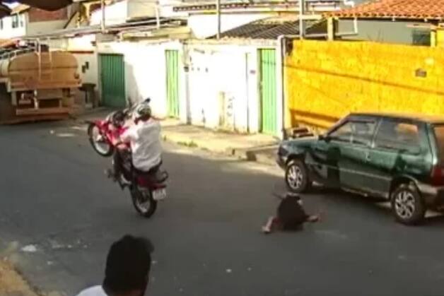 acidente-PNG Criança fica ferida após ser atropelada por homem que empinou moto em Monteiro